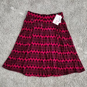 LuLaRoe Madison skirt. Size small color pink and black. NWT